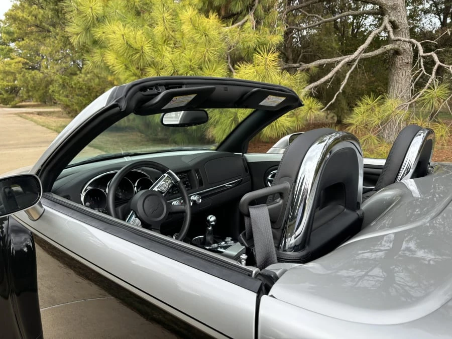 2006 Chevrolet SSR - Image 10 of 22