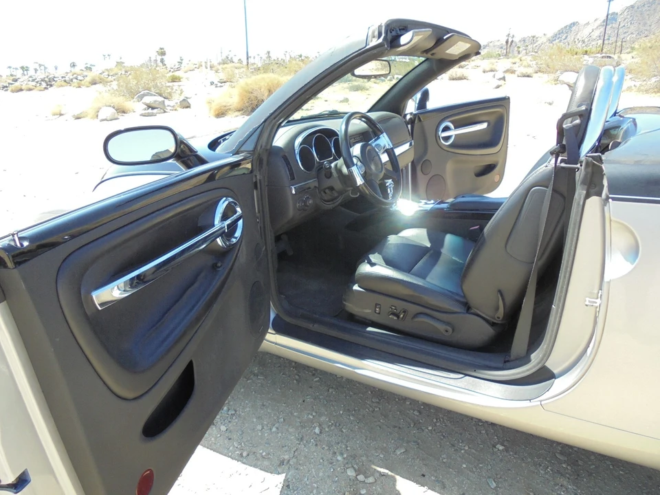 2006 Chevrolet SSR - Image 19 of 26