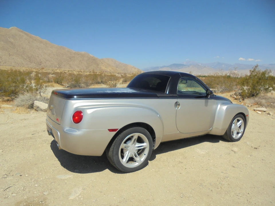2006 Chevrolet SSR - Image 26 of 26