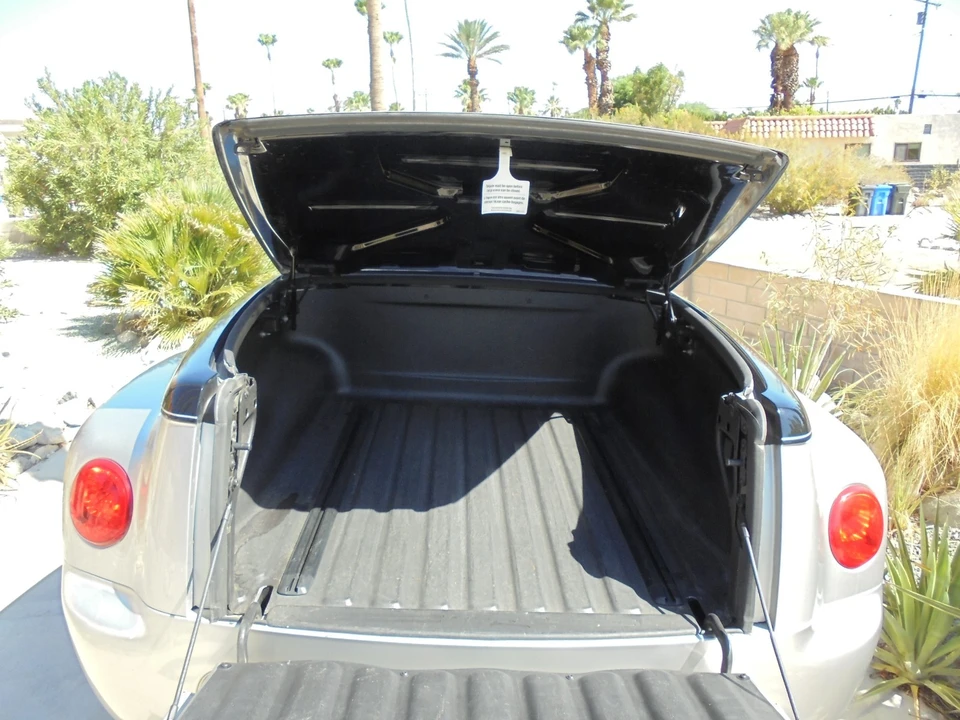 2006 Chevrolet SSR - Image 12 of 26
