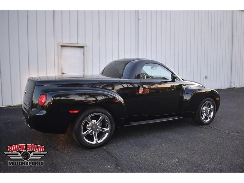2006 Chevrolet SSR - Image 9 of 31