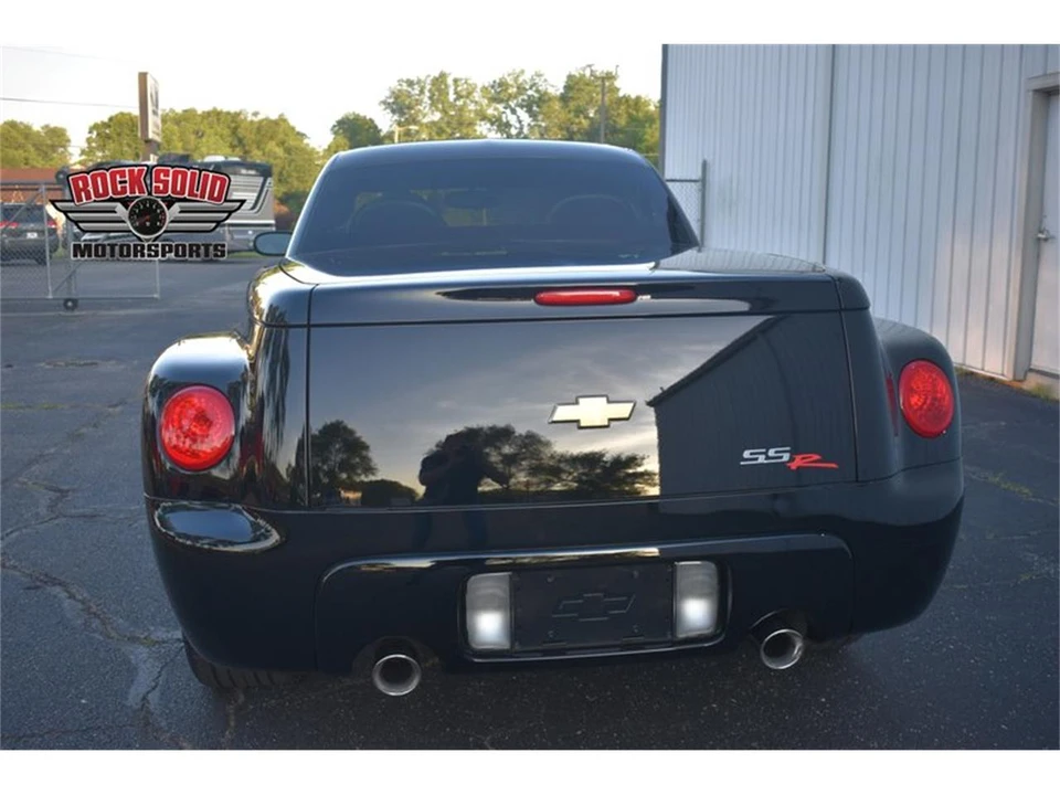 2006 Chevrolet SSR - Image 14 of 31