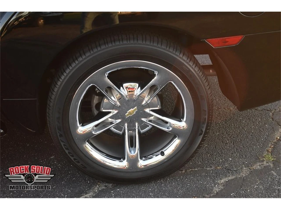 2006 Chevrolet SSR - Image 26 of 31