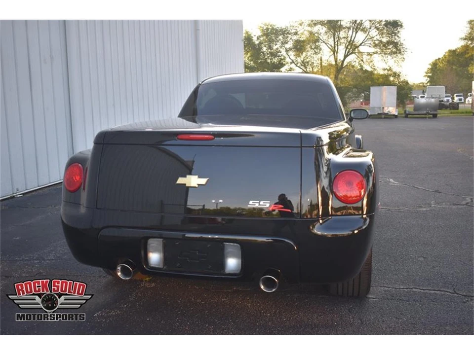 2006 Chevrolet SSR - Image 12 of 31
