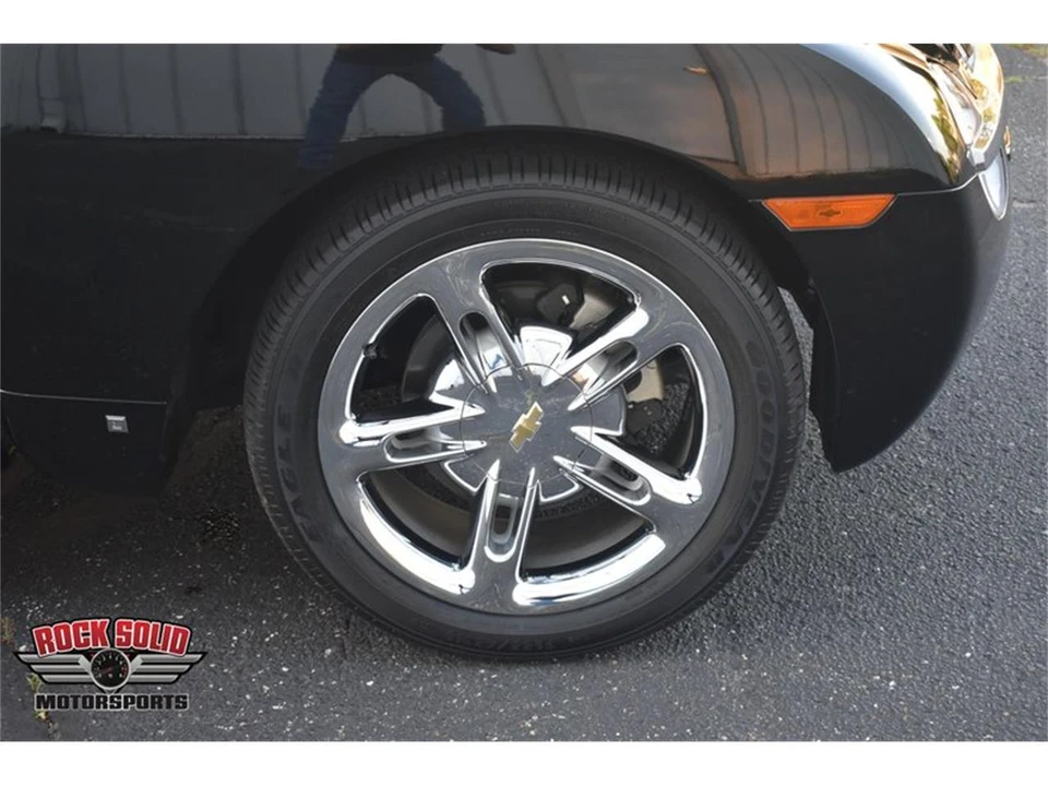 2006 Chevrolet SSR - Image 28 of 31