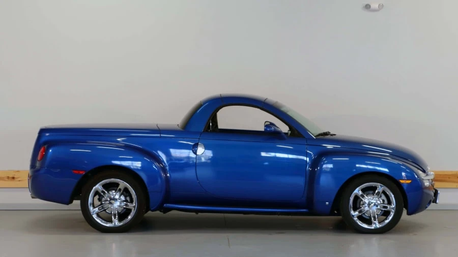 2006 Chevrolet SSR - Image 8 of 12