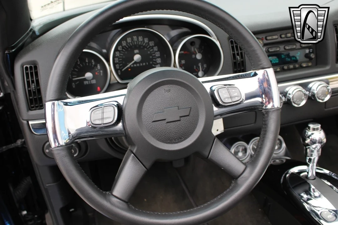 2006 Chevrolet SSR - Image 17 of 21