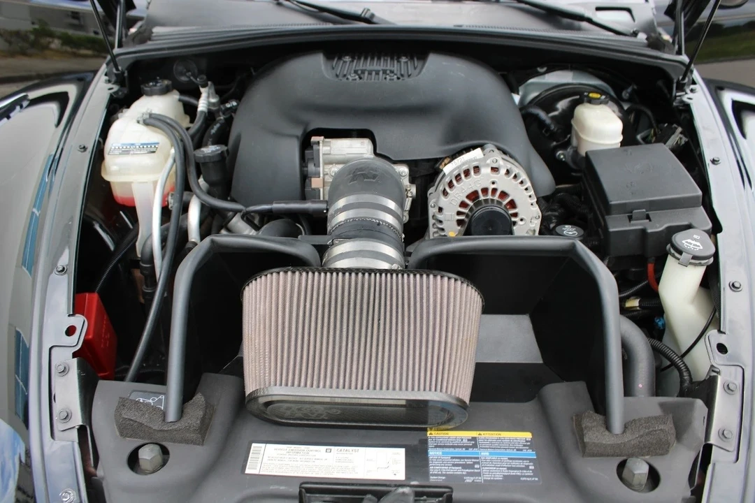 2006 Chevrolet SSR - Image 16 of 21