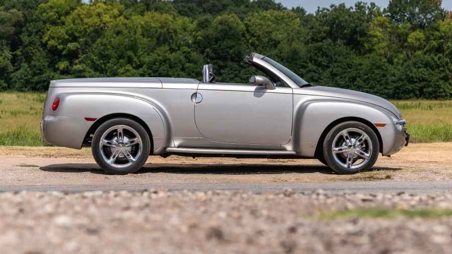2006 Chevrolet SSR - Image 8 of 12