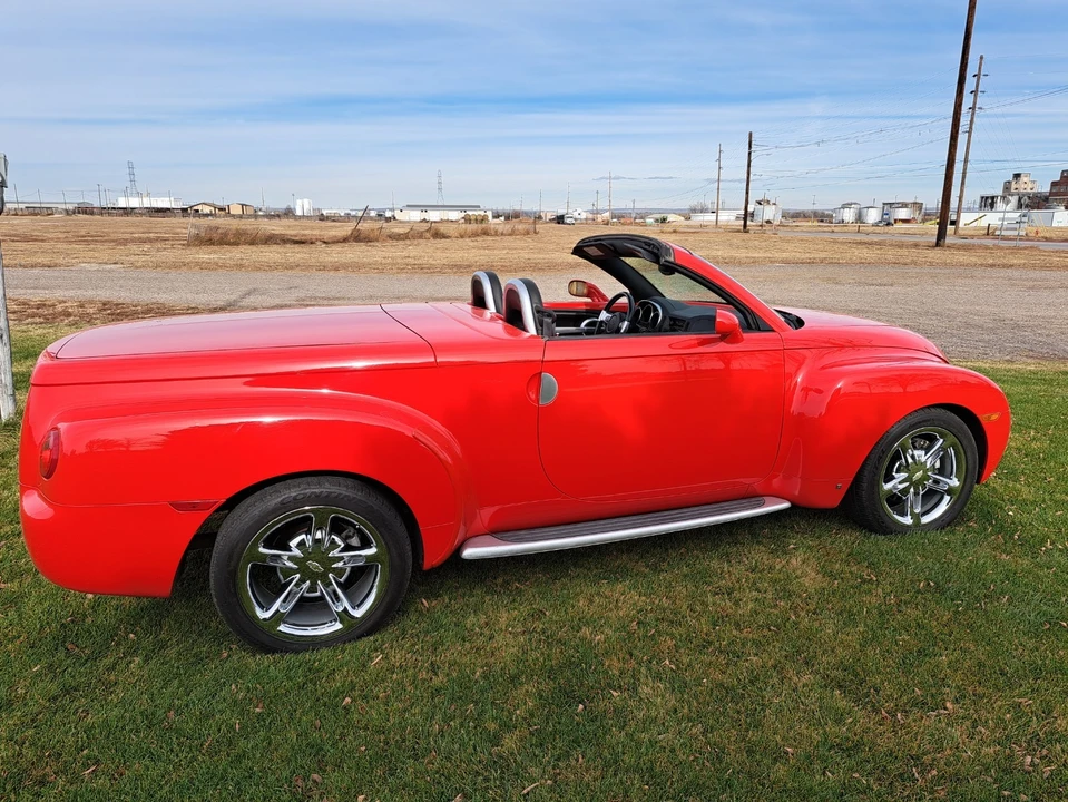2006 Chevrolet SSR - Image 14 of 20