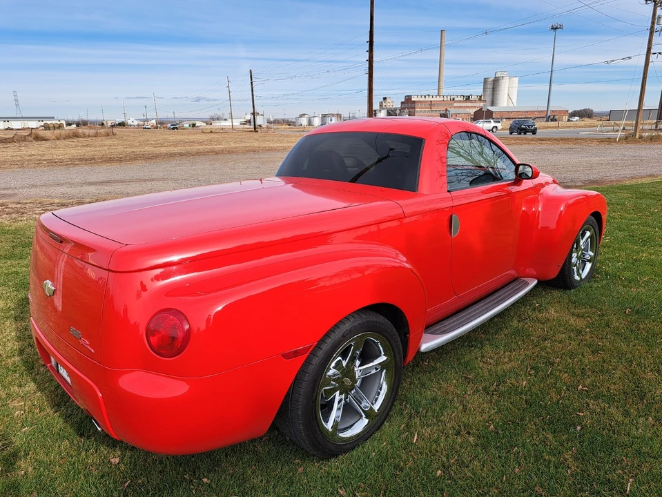 2006 Chevrolet SSR - Image 6 of 20