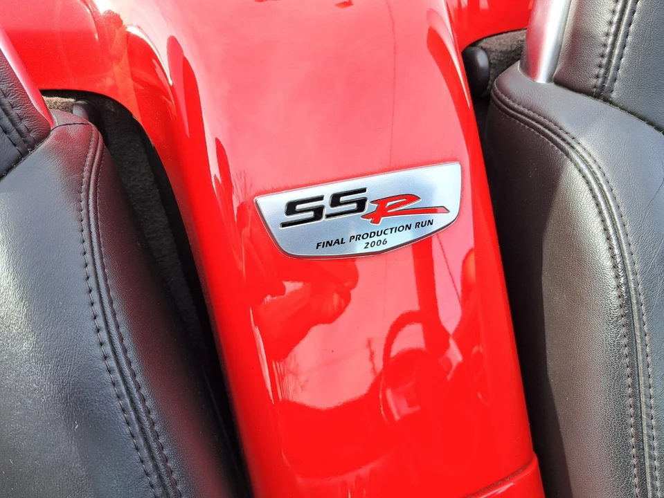 2006 Chevrolet SSR - Image 17 of 20