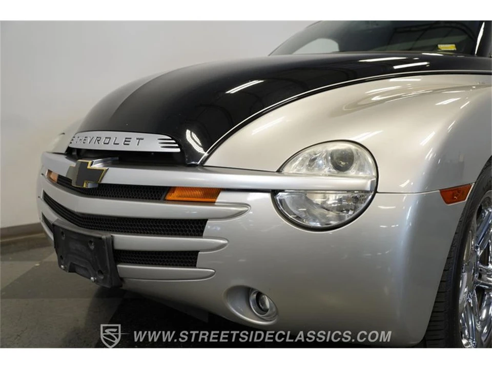 2006 Chevrolet SSR - Image 22 of 31