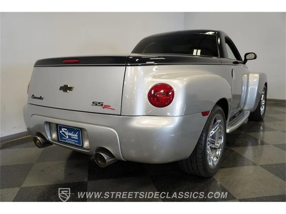 2006 Chevrolet SSR - Image 12 of 31