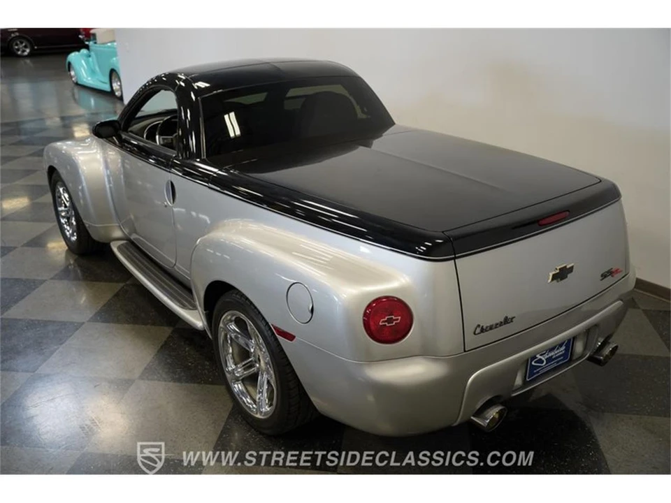 2006 Chevrolet SSR - Image 27 of 31