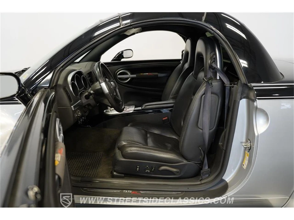 2006 Chevrolet SSR - Image 3 of 31