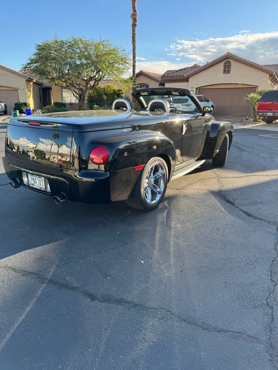 2006 Chevrolet SSR - Image 6 of 13