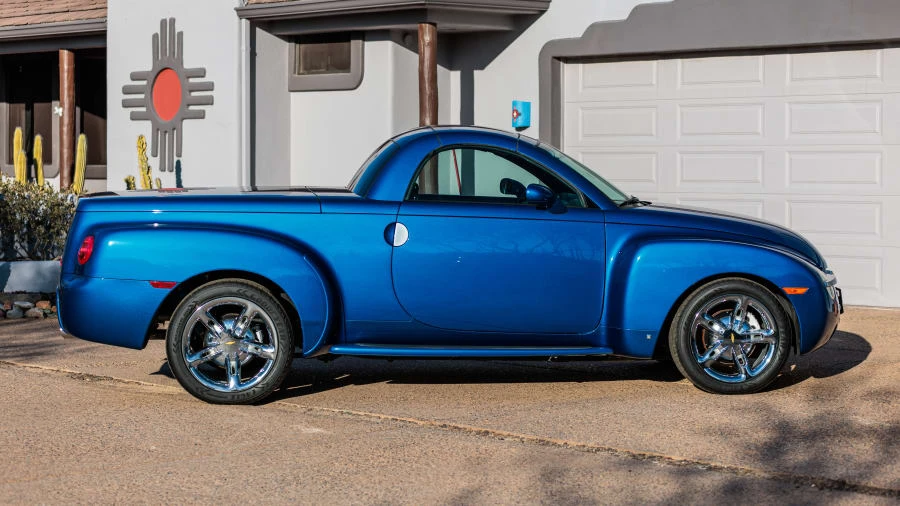 2006 Chevrolet SSR - Image 10 of 31