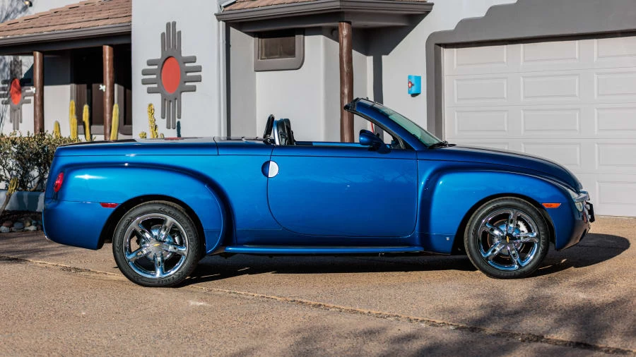 2006 Chevrolet SSR - Image 12 of 31