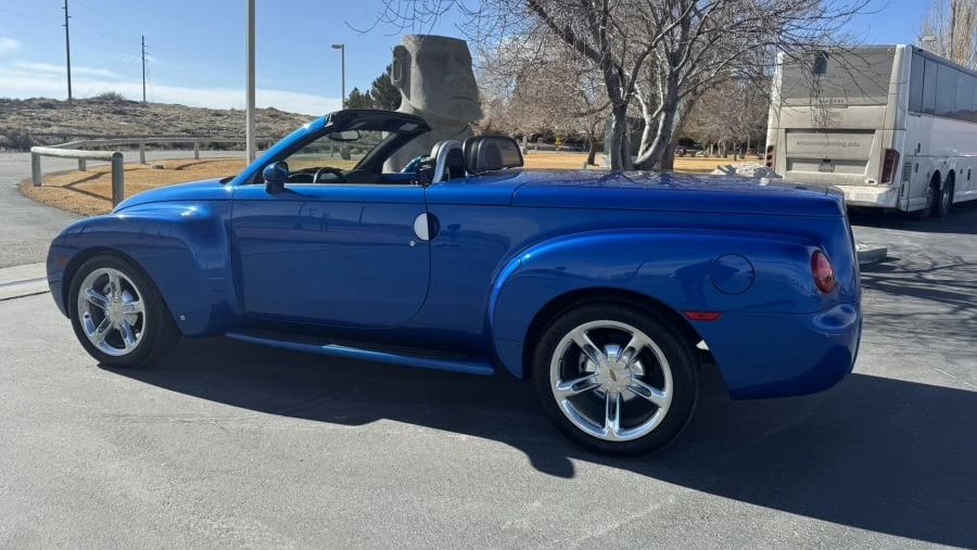 2006 Chevrolet SSR - Image 5 of 31