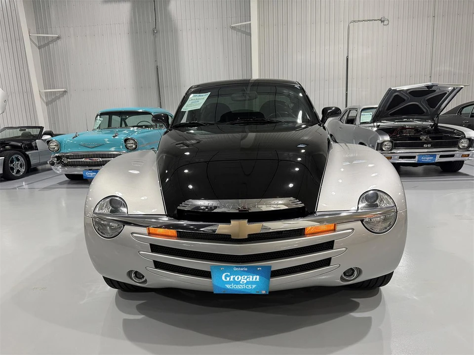 2006 Chevrolet SSR - Image 15 of 31