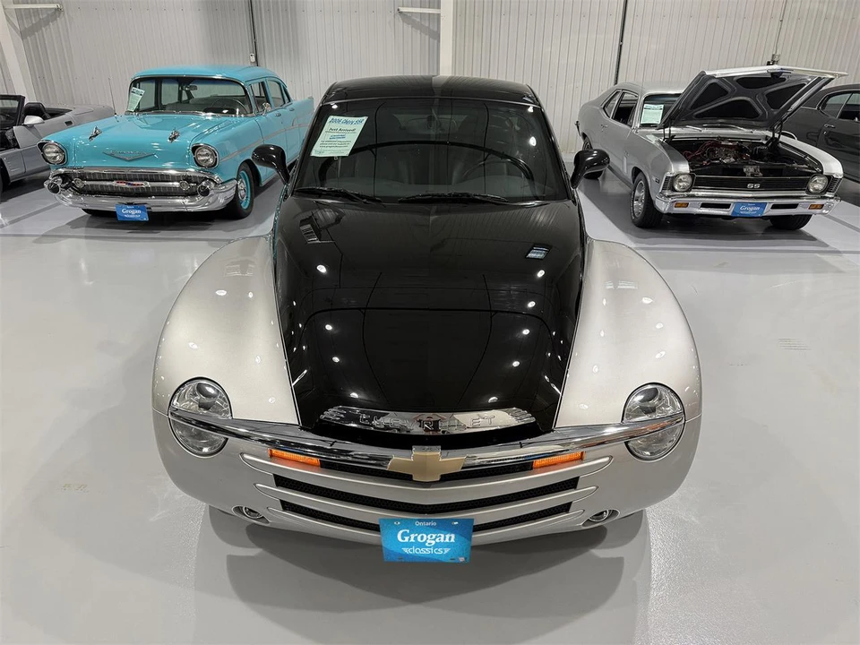 2006 Chevrolet SSR - Image 16 of 31
