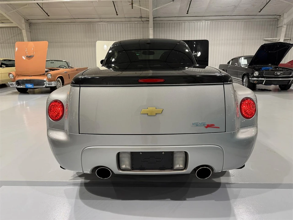 2006 Chevrolet SSR - Image 7 of 31