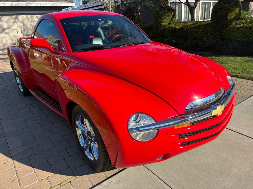 2006 Chevrolet SSR - Image 4 of 21
