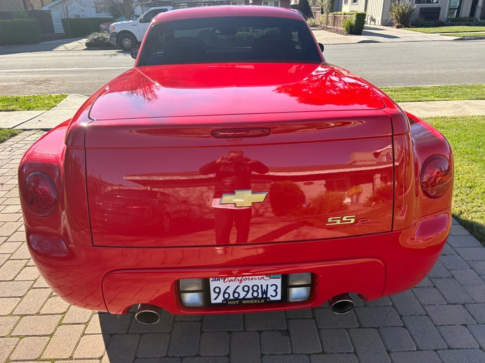 2006 Chevrolet SSR - Image 5 of 21