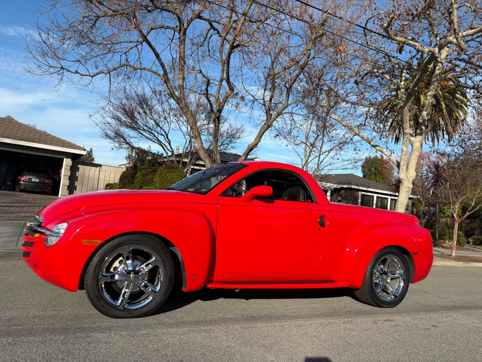 2006 Chevrolet SSR - Image 7 of 21
