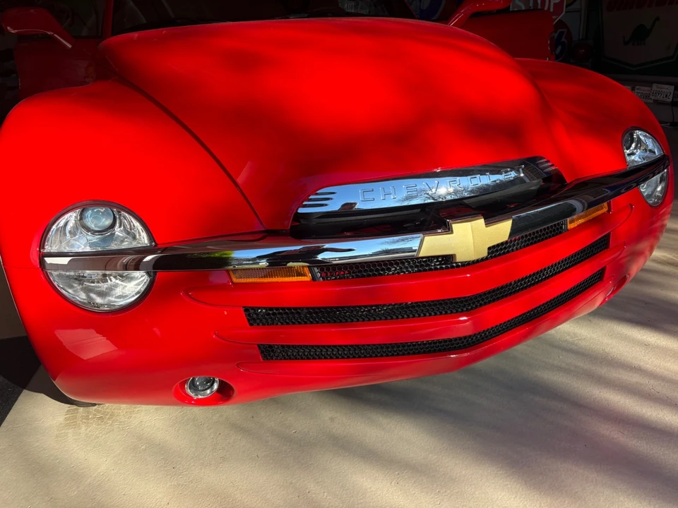 2006 Chevrolet SSR - Image 18 of 21