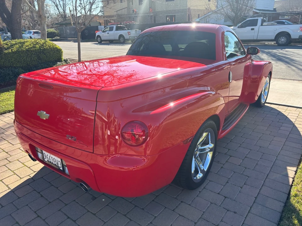2006 Chevrolet SSR - Image 8 of 21