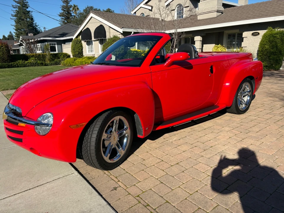 2006 Chevrolet SSR - Image 19 of 21