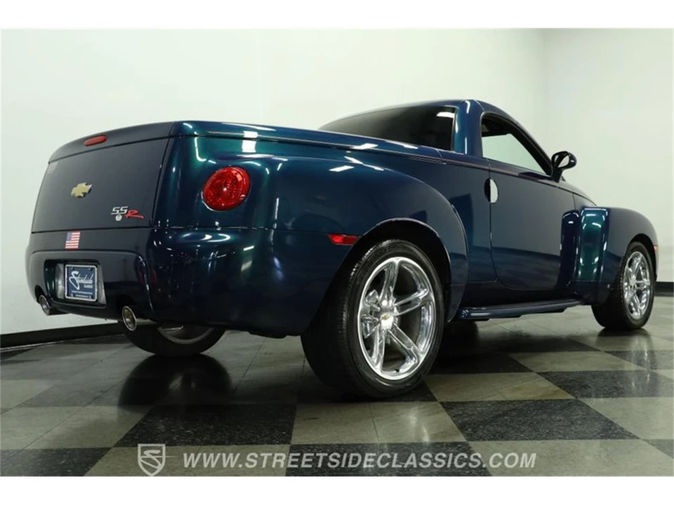 2006 Chevrolet SSR - Image 26 of 31