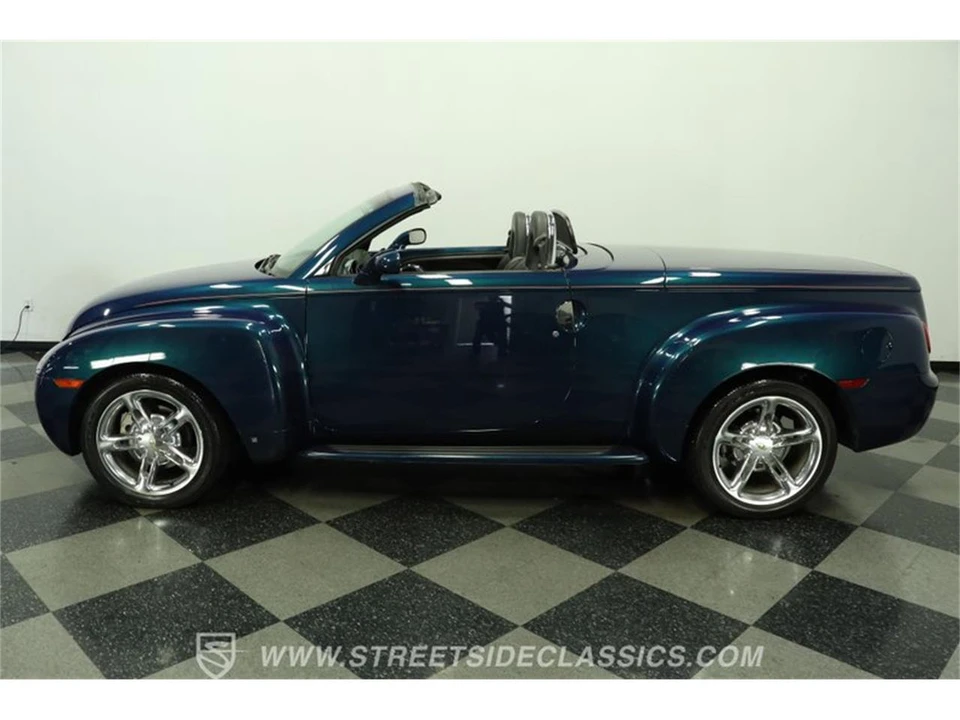 2006 Chevrolet SSR - Image 2 of 31