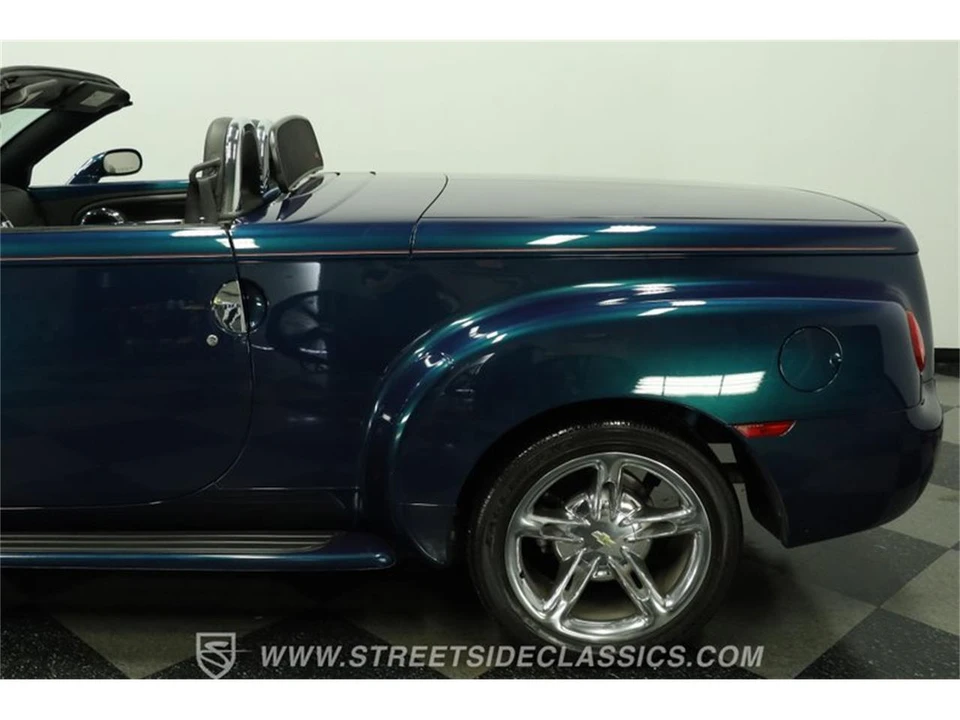 2006 Chevrolet SSR - Image 24 of 31