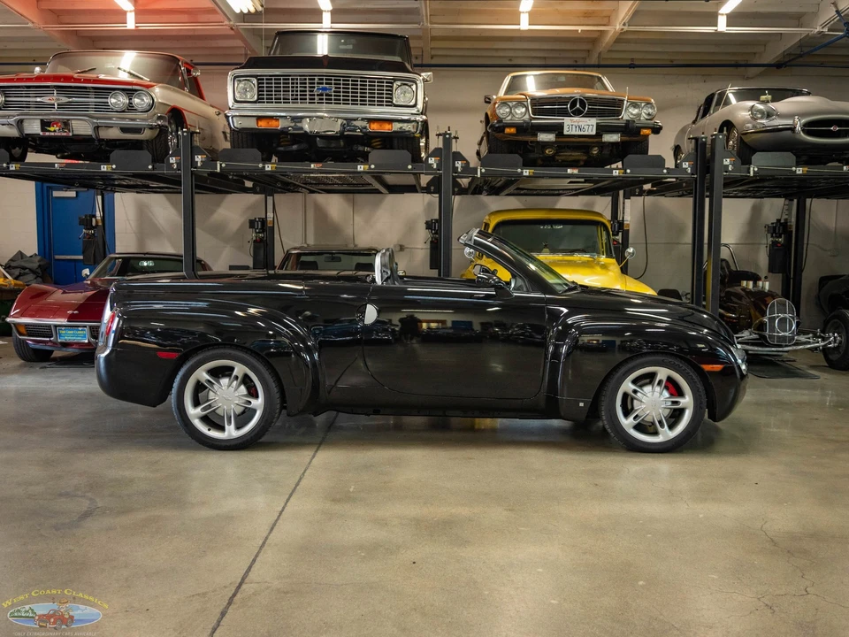 2006 Chevrolet SSR - Image 3 of 21
