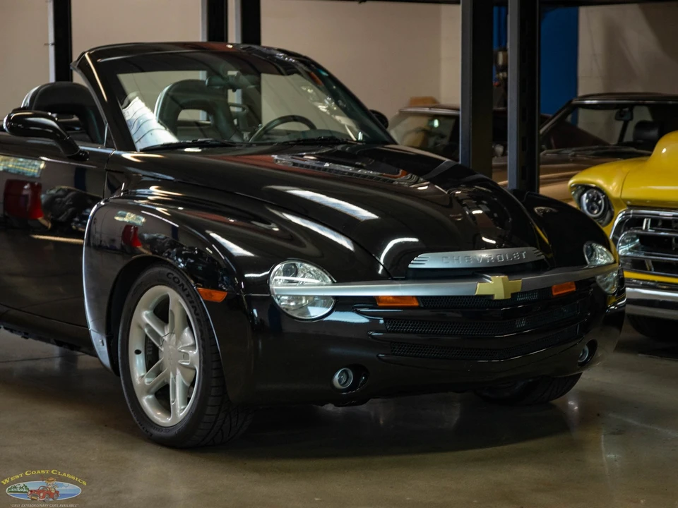 2006 Chevrolet SSR - Image 13 of 21