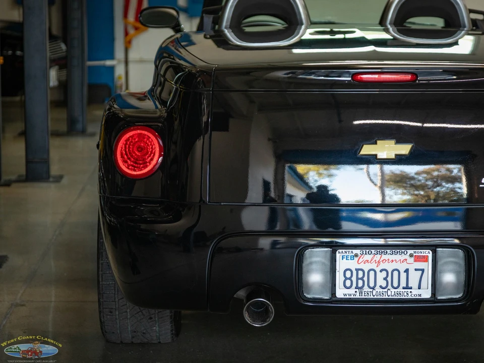 2006 Chevrolet SSR - Image 19 of 21