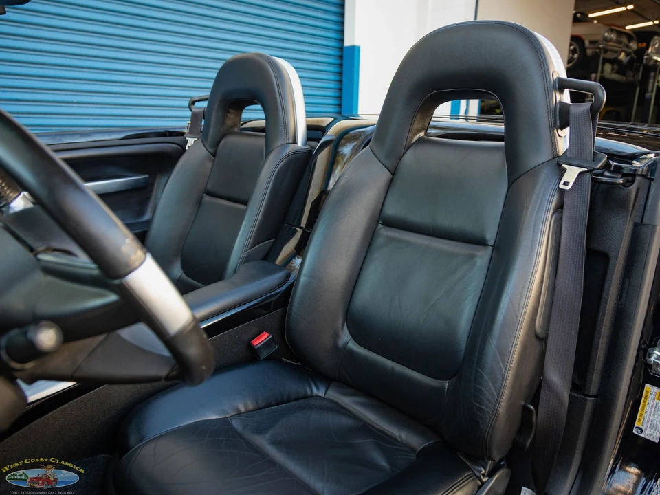 2006 Chevrolet SSR - Image 28 of 31