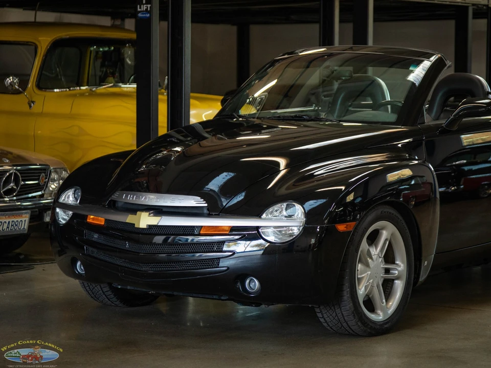 2006 Chevrolet SSR - Image 9 of 21
