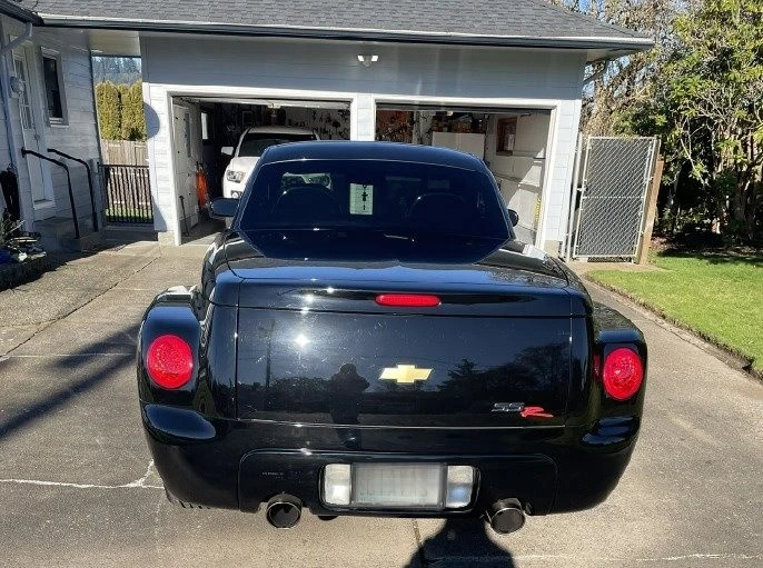 2006 Chevrolet SSR - Image 14 of 17