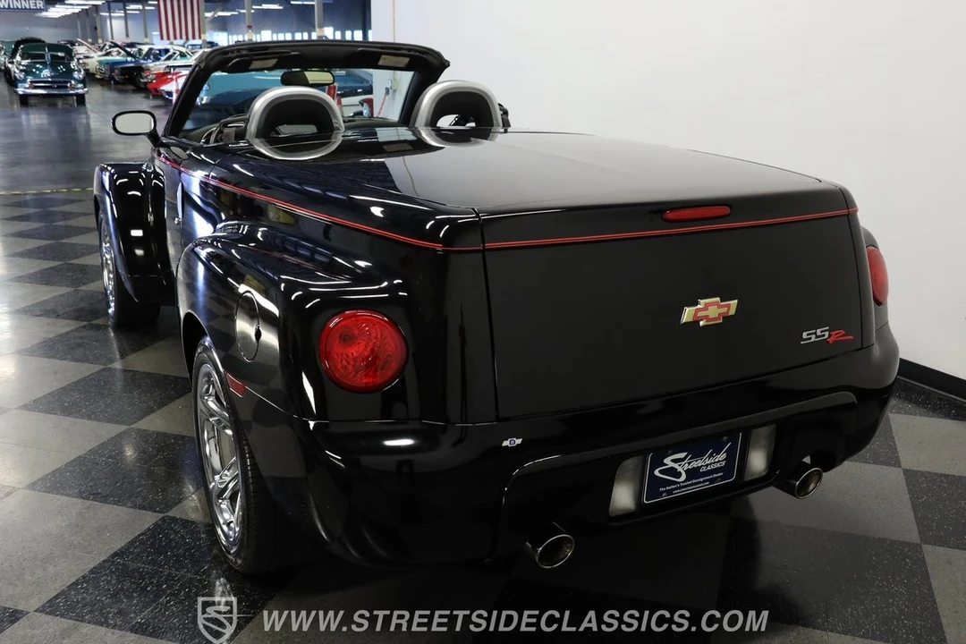 2006 Chevrolet SSR - Image 7 of 21