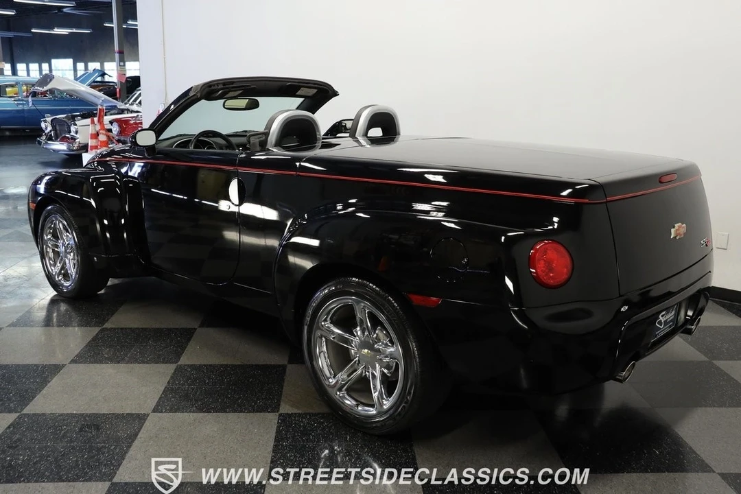 2006 Chevrolet SSR - Image 7 of 21