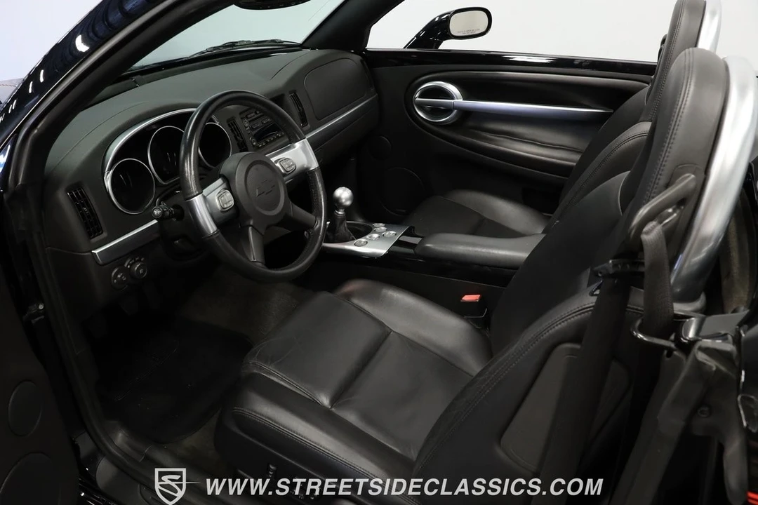 2006 Chevrolet SSR - Image 5 of 21