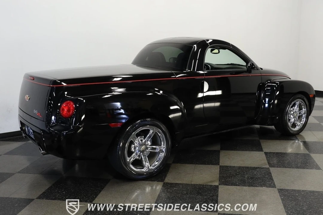 2006 Chevrolet SSR - Image 12 of 21