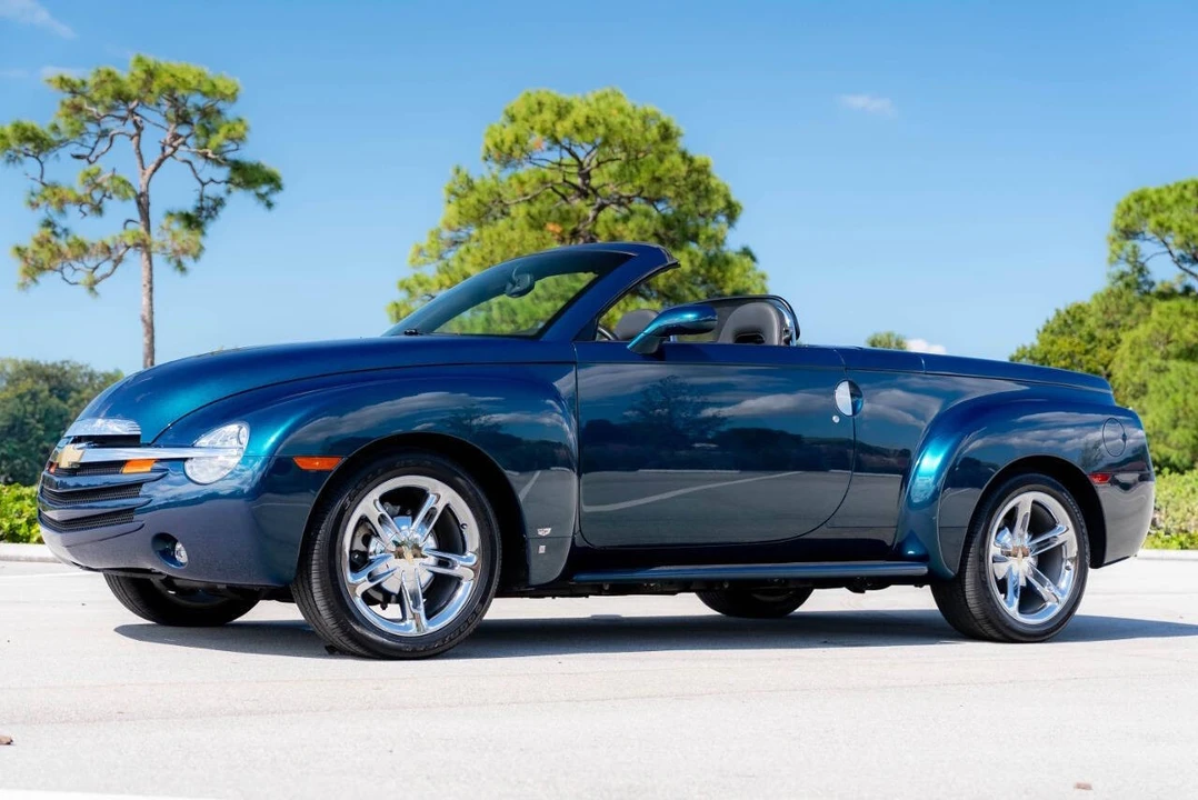 2006 Chevrolet SSR - Image 4 of 21
