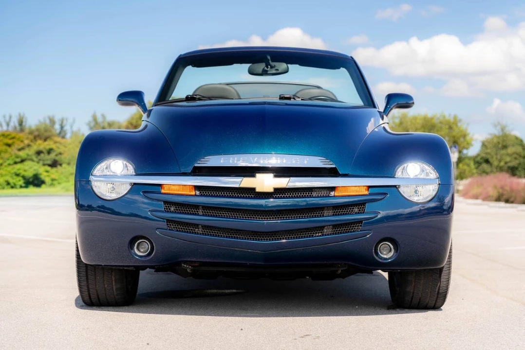 2006 Chevrolet SSR - Image 3 of 21