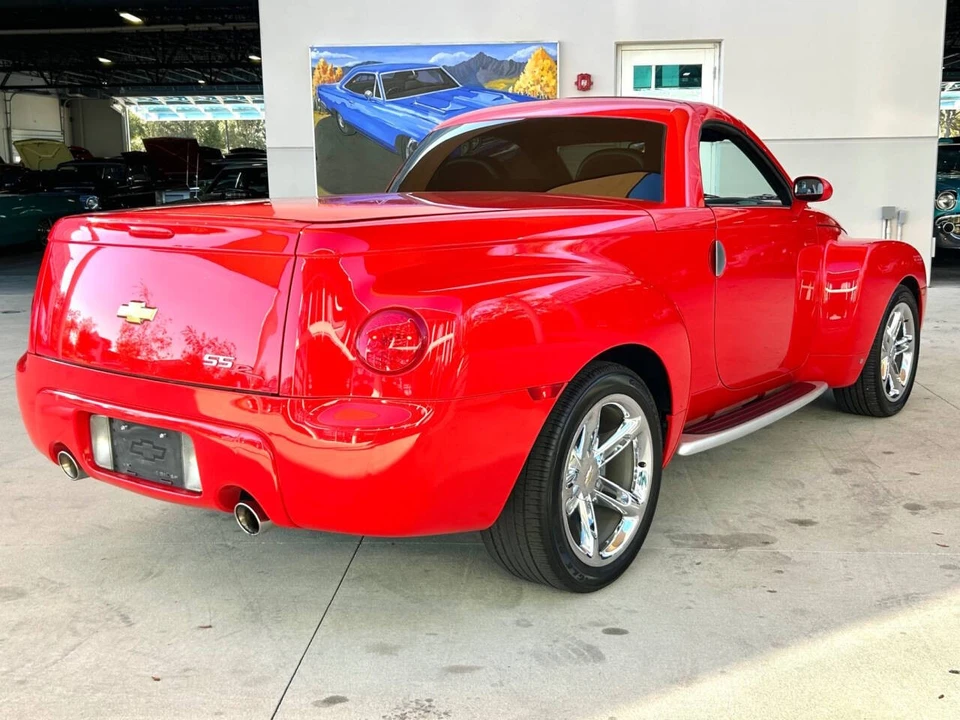 2006 Chevrolet SSR - Image 5 of 21