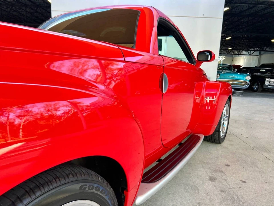 2006 Chevrolet SSR - Image 15 of 21